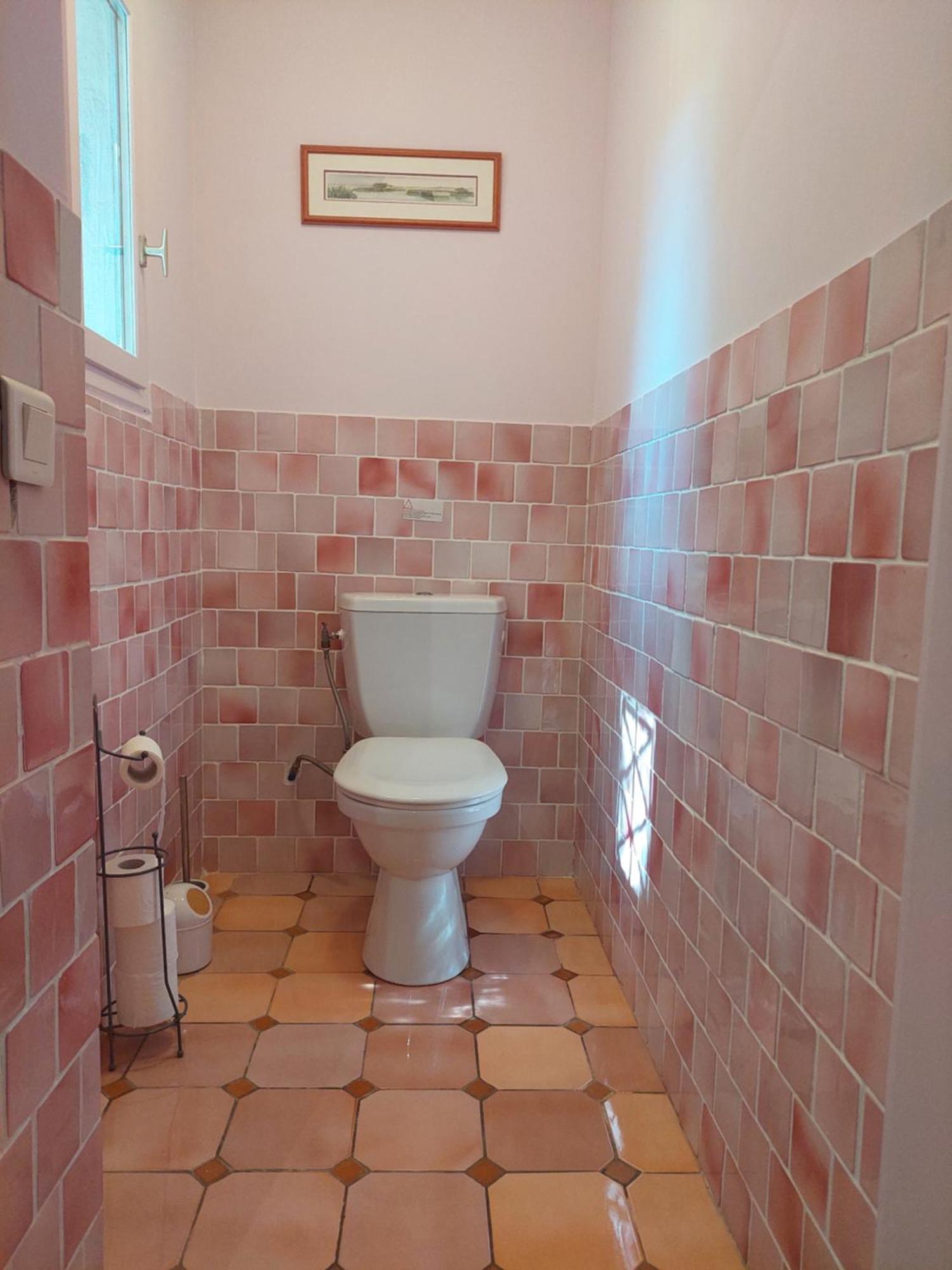 Mas Des Cigognes Panzió Le Thor Szoba fotó